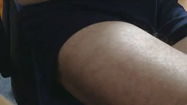 fr3nchkiss Show in webcam