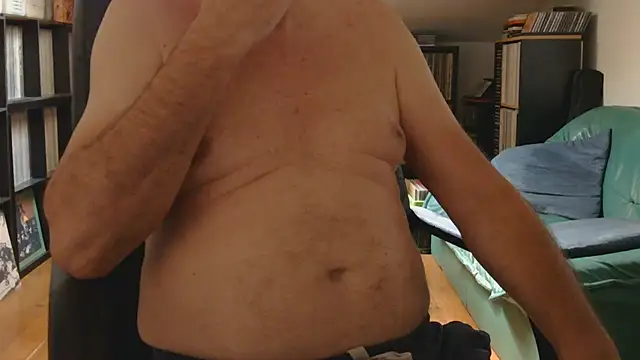 fr3nchkiss Show in webcam