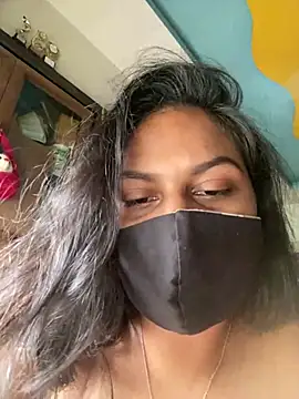 Haanikaur_saavi Adlı Modelin Canlı XXX Sohbeti