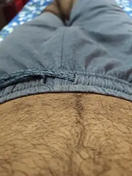hot_to_handel Show in webcam