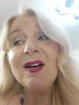 AvrilMillers Live XXX Chat