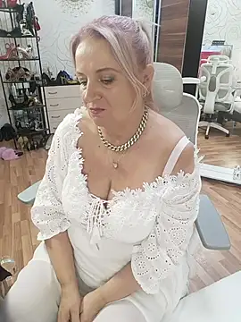 AvrilMillers Live XXX-Chat