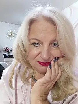 Chat +18 de AvrilMillers ao vivo