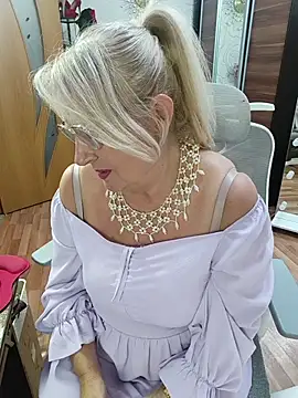 צ'אט XXX בשידור חי של AvrilMillers