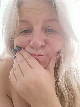 AvrilMillers – Naživo XXX chat