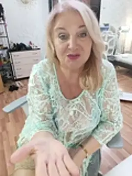 AvrilMillers Live XXX-Chat
