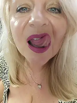 Chat XXX en directo de AvrilMillers