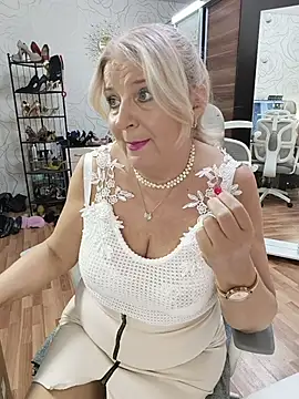Chat +18 de AvrilMillers ao vivo