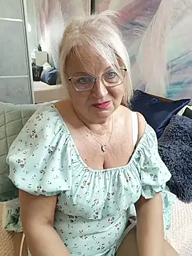 AvrilMillers Adlı Modelin Canlı XXX Sohbeti