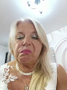 Živý XXX chat AvrilMillers