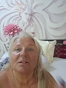AvrilMillers Live XXX-Chat