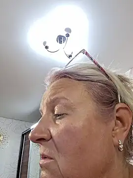 Chat +18 de AvrilMillers ao vivo
