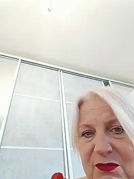 AvrilMillers' Live XXX Chat
