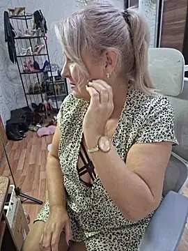 AvrilMillers' Live XXX Chat