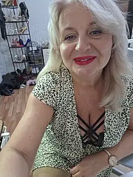 AvrilMillers Live XXX Chat