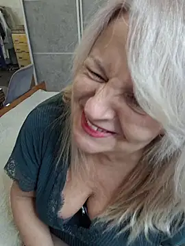 AvrilMillers Live XXX-chat