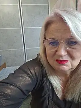 AvrilMillers Live XXX-Chat