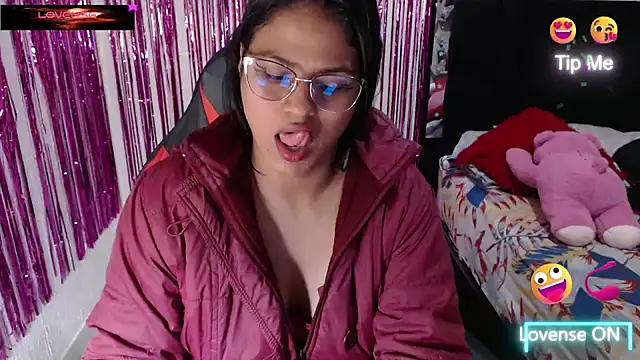 Chatroom XXX en direct de SweetAlmaa