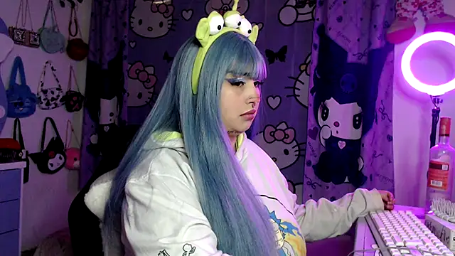 lussyevans24's Webcam Show