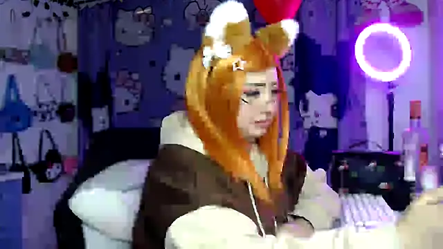 lussyevans24 Adlı Modelin Web Kamerası Şovu