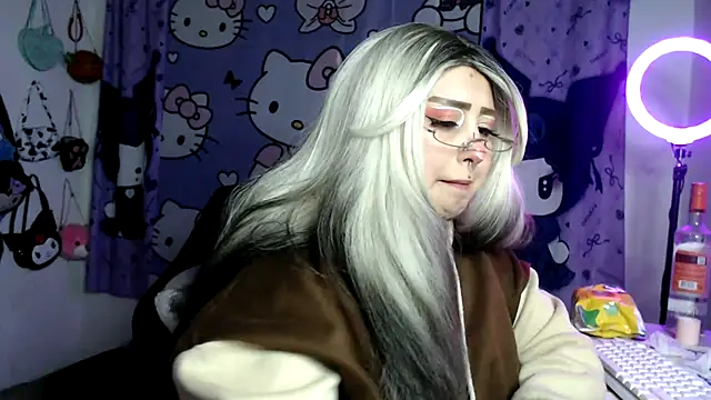 lussyevans24's Webcam Show