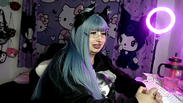 lussyevans24's Webcam Show