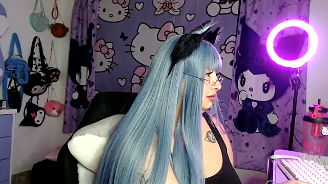 Chat +18 de lussyevans24 ao vivo