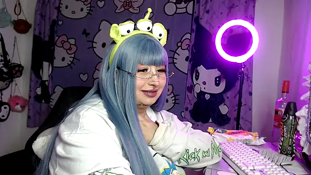 lussyevans24's Webcam Show