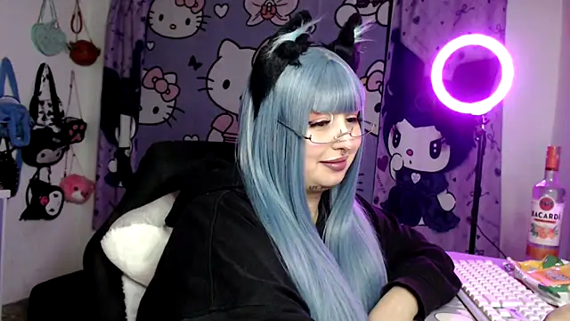 lussyevans24's Webcam Show
