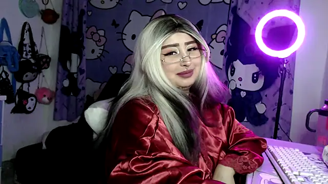 lussyevans24's Webcam Show