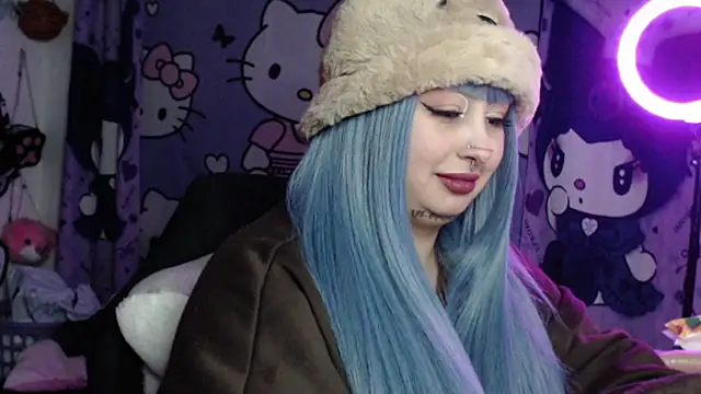lussyevans24 élő XXX-chatje