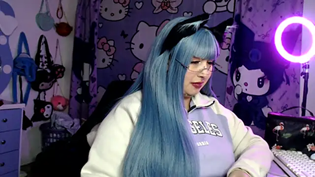 lussyevans24's Webcam Show