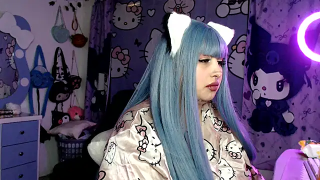 Show de lussyevans24 na webcam