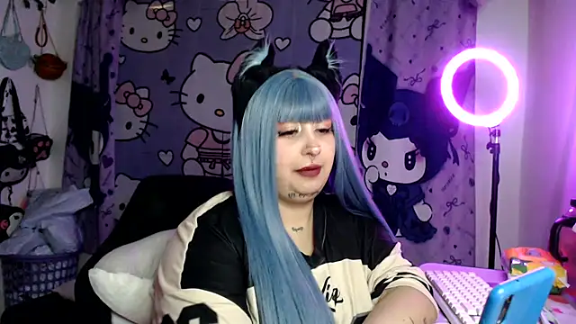 lussyevans24's Webcam Show