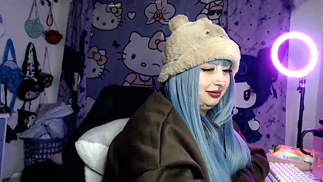 lussyevans24 webcam show