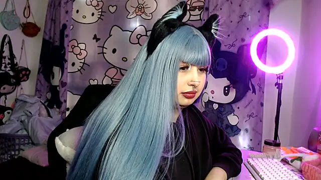 lussyevans24's Webcam Show