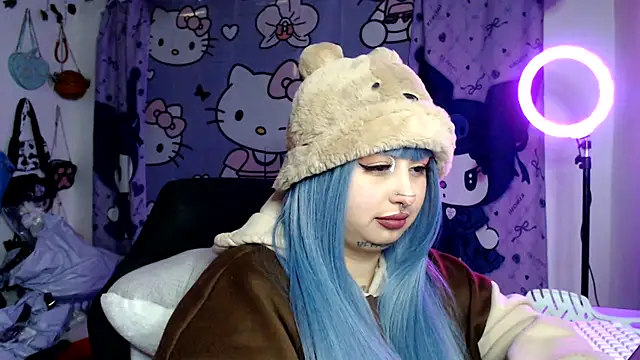lussyevans24 Adlı Modelin Canlı XXX Sohbeti