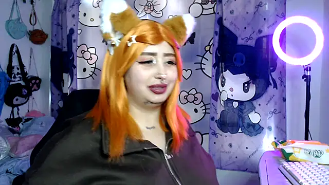 הופעת וובקאם של lussyevans24