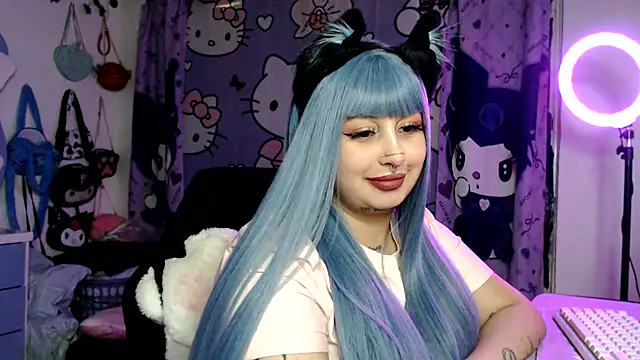 lussyevans24 webcam show