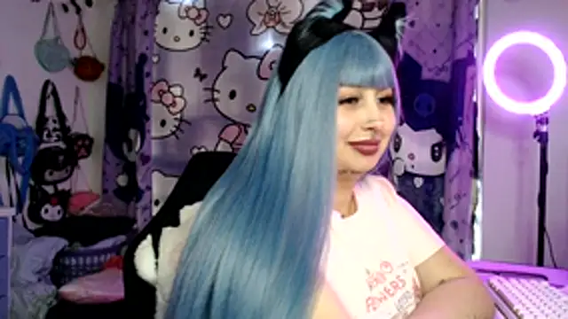 XXX chat uživo modela lussyevans24