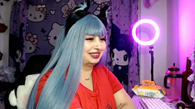 XXX chat uživo modela lussyevans24