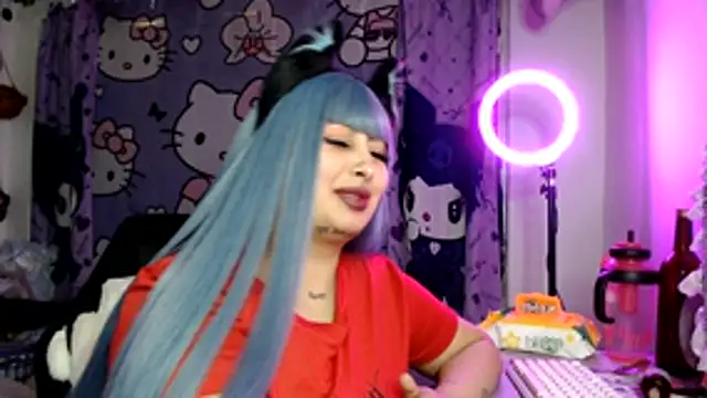 lussyevans24 élő XXX-chatje