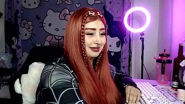 lussyevans24's Webcam Show