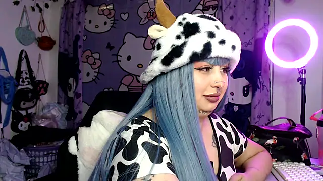 lussyevans24 Show in webcam