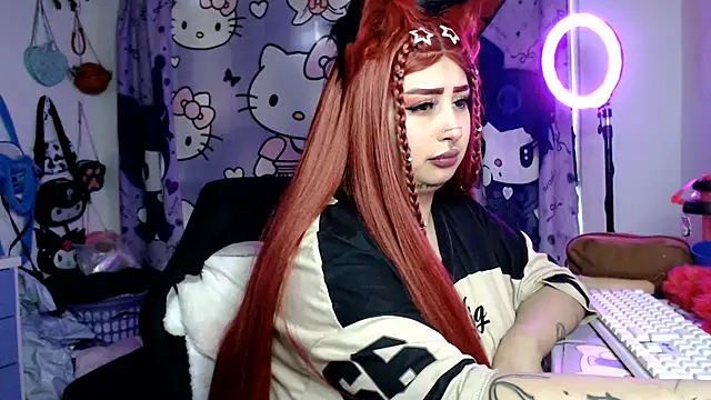 Živý XXX chat lussyevans24