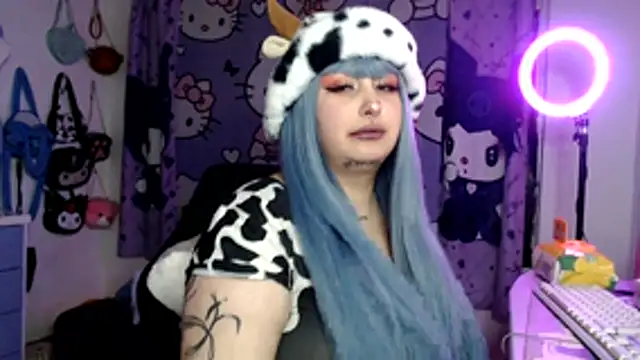 lussyevans24's Webcam Show