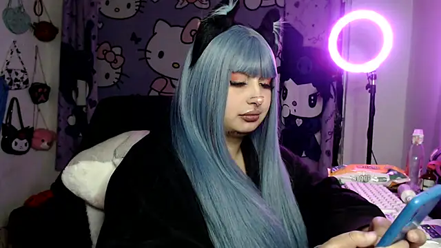 lussyevans24 Pertunjukan Webcam