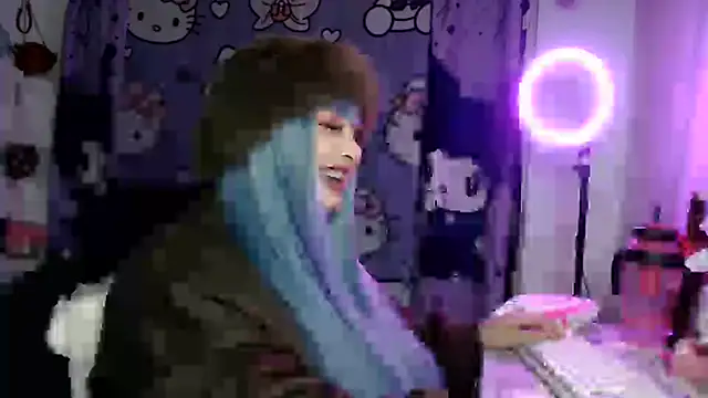 Вебкам-шоу lussyevans24