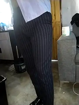 Convertiblechulo's Webcam Show