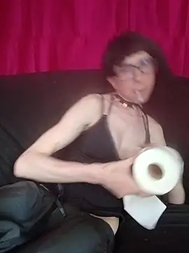 April_Strife Show Webcam